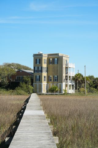 1024 W Ashley Avenue, Folly Beach, SC 29439