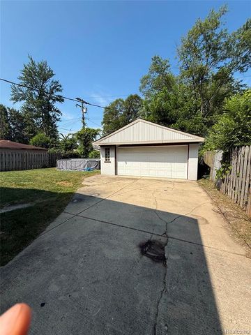 4556 Cleveland Street, Wayne, MI 48184