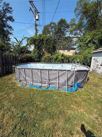 4556 Cleveland Street, Wayne, MI 48184