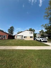 4556 Cleveland Street, Wayne, MI 48184