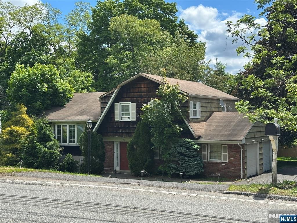 252 Wierimus Road, Hillsdale, NJ 07642