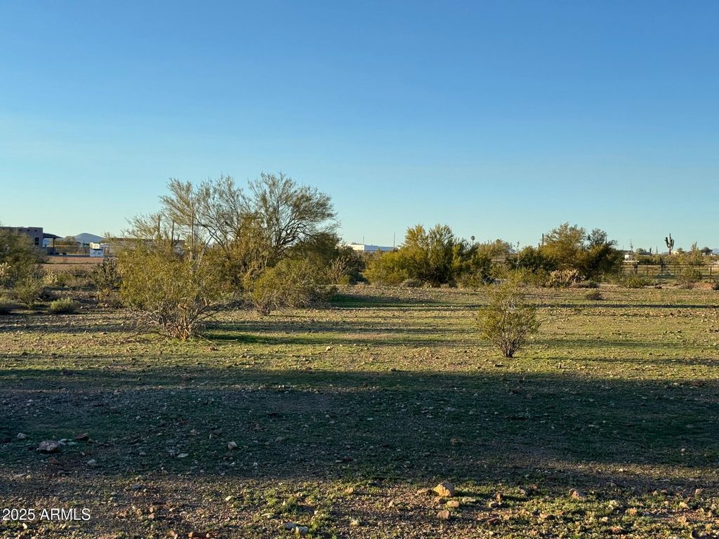 Image 1 of property listing at 417XX N 252ND Avenue -, Morristown, AZ 85342