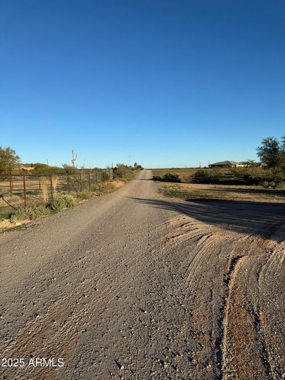 Image 6 of property listing at 417XX N 252ND Avenue -, Morristown, AZ 85342