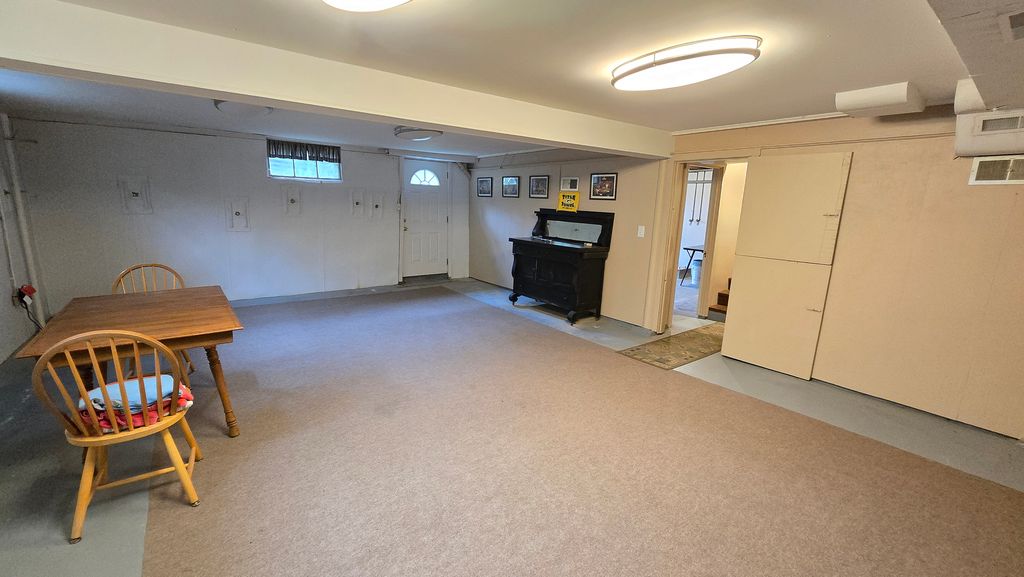 Image 41 of property listing at 630 Short Street, Centralia, IL 62801