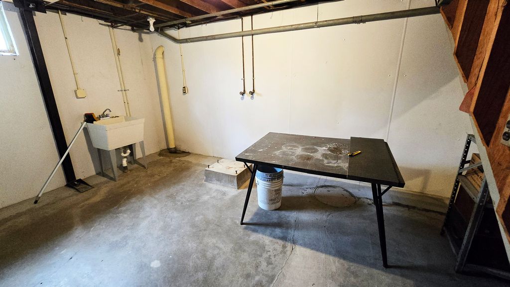 Image 43 of property listing at 630 Short Street, Centralia, IL 62801