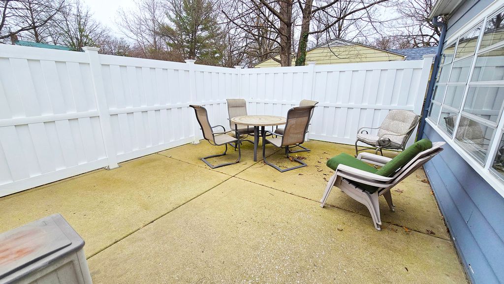 Image 44 of property listing at 630 Short Street, Centralia, IL 62801