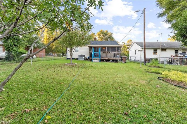 2112 Vale Place, Greensboro, NC 27401
