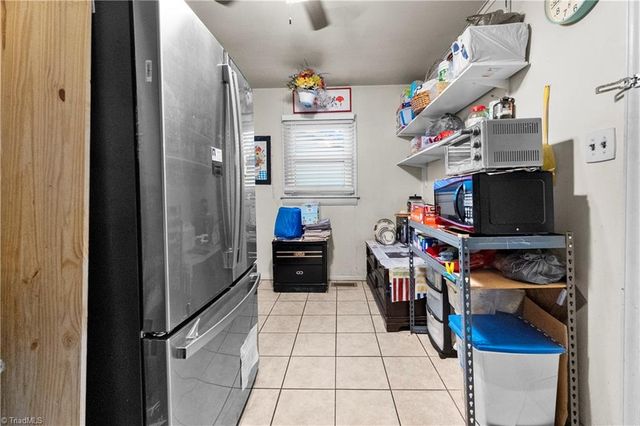 2112 Vale Place, Greensboro, NC 27401