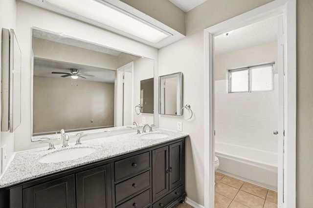 10419 Gulfstream Lane, Sugar Land, TX 77498