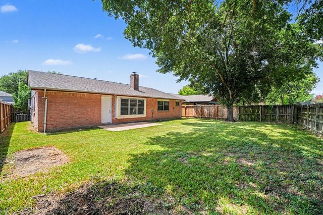 10419 Gulfstream Lane, Sugar Land, TX 77498