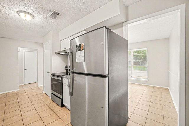 10419 Gulfstream Lane, Sugar Land, TX 77498