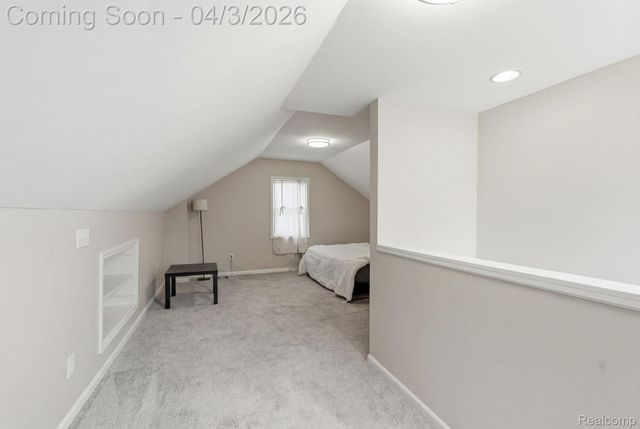 1832 E Goulson Avenue, Hazel Park, MI 48030