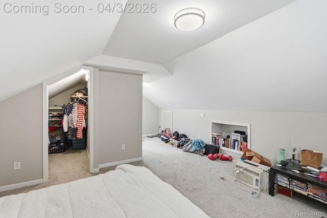 1832 E Goulson Avenue, Hazel Park, MI 48030