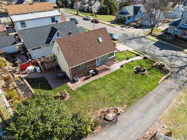 16 Essex St, Clifton City, NJ 07014