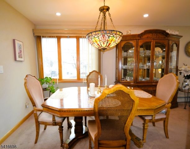 16 Essex St, Clifton City, NJ 07014