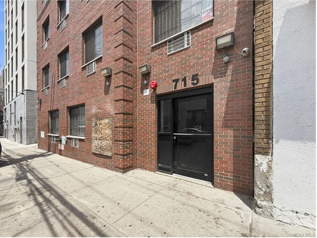 715 E 214th Street, Bronx, NY 10467 — photo 2