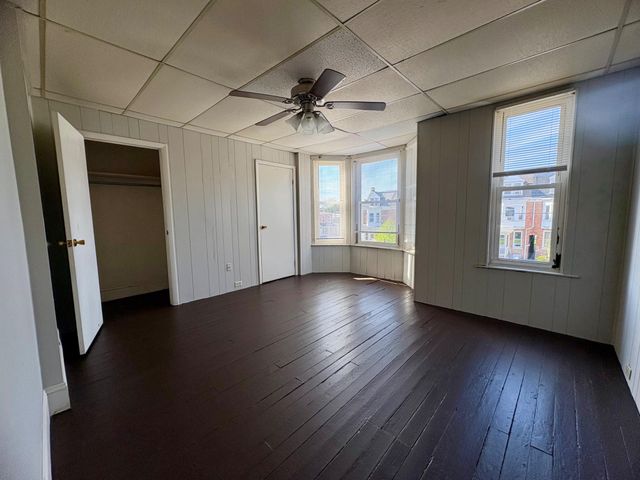 240 W JACKSON ST, York, PA 17401