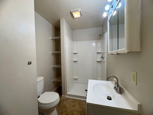 240 W JACKSON ST, York, PA 17401