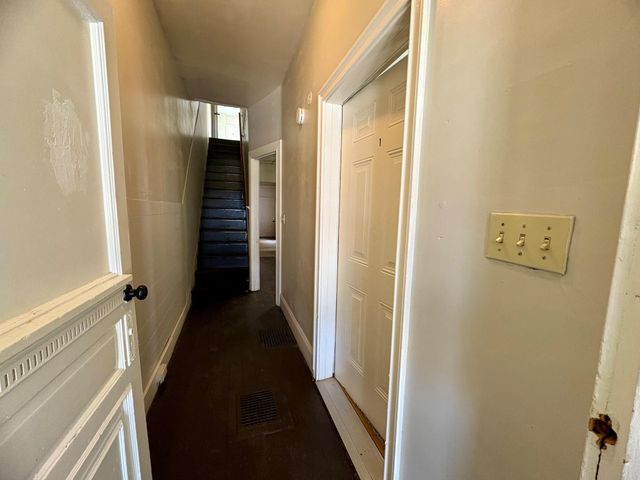 240 W JACKSON ST, York, PA 17401