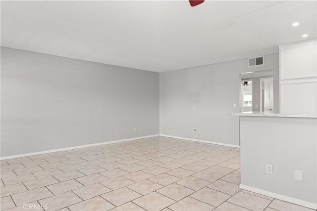 13100 Bromont Avenue 15, Sylmar, CA 91342