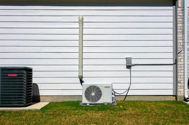 4710 Las Casitas Way, Bryan, TX 77807