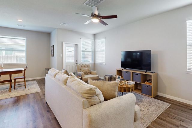 4710 Las Casitas Way, Bryan, TX 77807