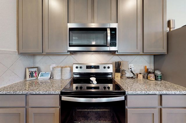 4710 Las Casitas Way, Bryan, TX 77807