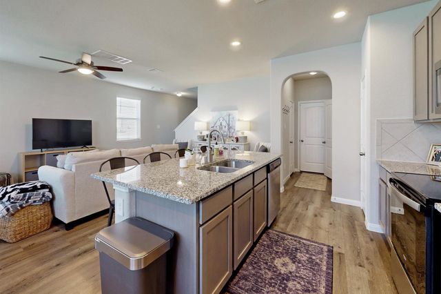 4710 Las Casitas Way, Bryan, TX 77807