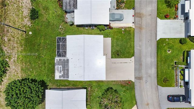 142 NW 10th Ct, Boynton Beach, FL 33426