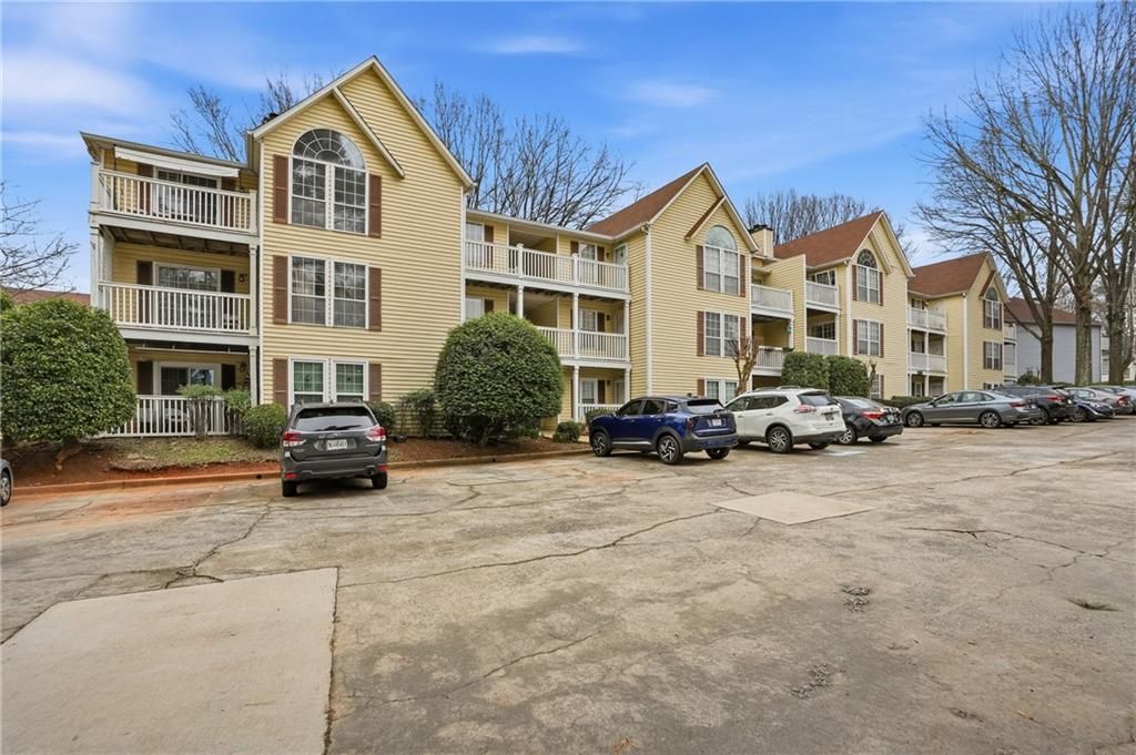 561 Cobblestone Trail, Avondale Estates, GA 30002