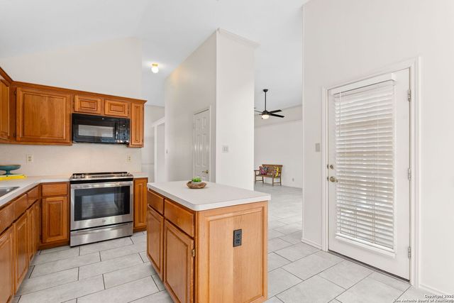 16407 Pemelm, San Antonio, TX 78240