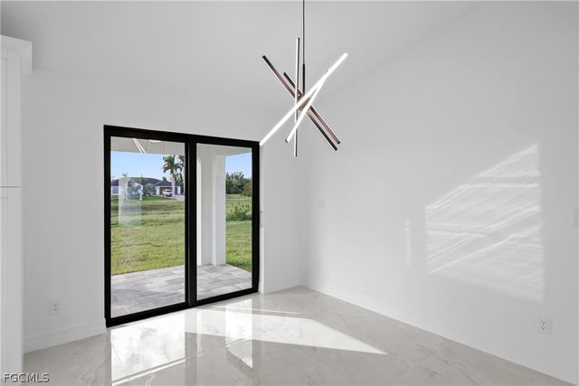 1923 NE 33rd ST, Cape Coral, FL 33909