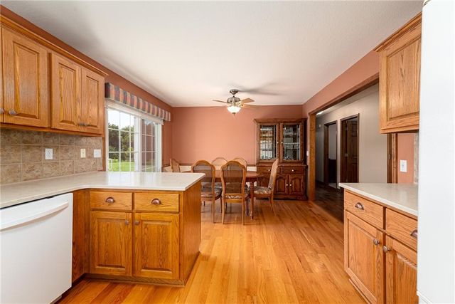 25029 Dehoff Road, Tonganoxie, KS 66086
