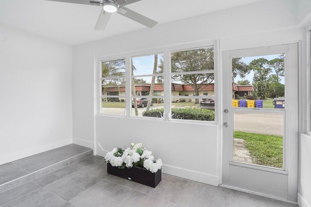 737 Nantucket Circle B, Lake Worth, FL 33467