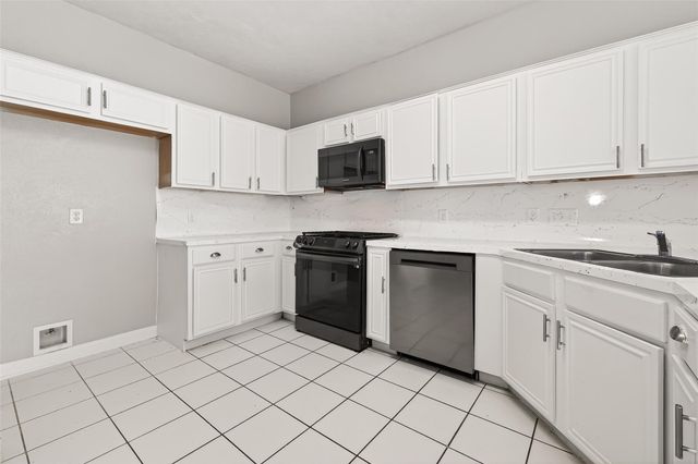 4018 Timber Corner, Houston, TX 77082