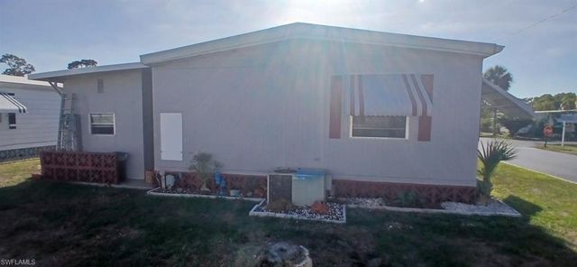 733 Leisure LN, North Fort Myers, FL 33917