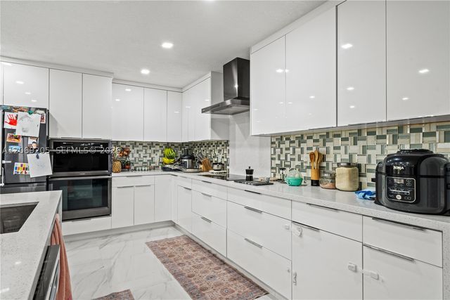 5030 SW 170th Ave, Southwest Ranches, FL 33331
