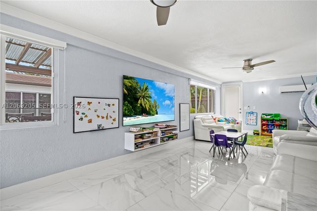 5030 SW 170th Ave, Southwest Ranches, FL 33331