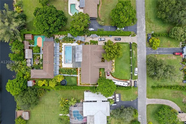 5030 SW 170th Ave, Southwest Ranches, FL 33331