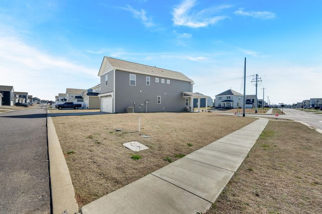 1500 Ashgrove Pl, Lebanon, TN 37087