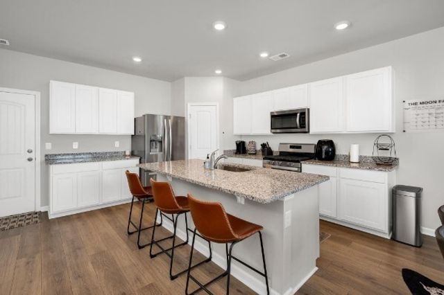 1500 Ashgrove Pl, Lebanon, TN 37087
