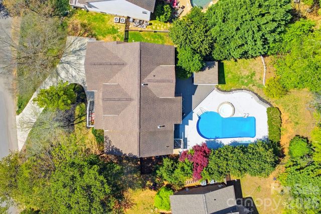 9101 Pitcairn Drive, Tega Cay, SC 29708