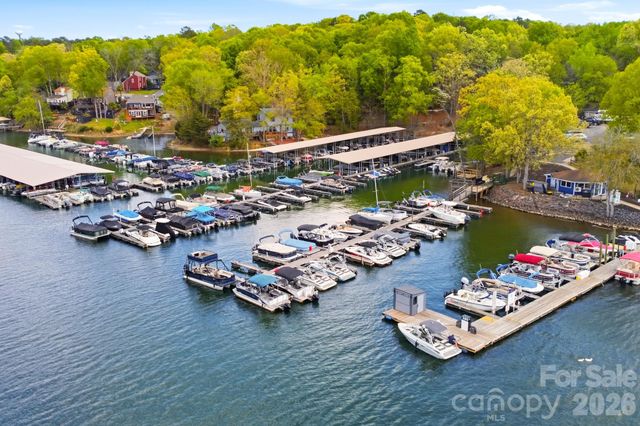 9101 Pitcairn Drive, Tega Cay, SC 29708