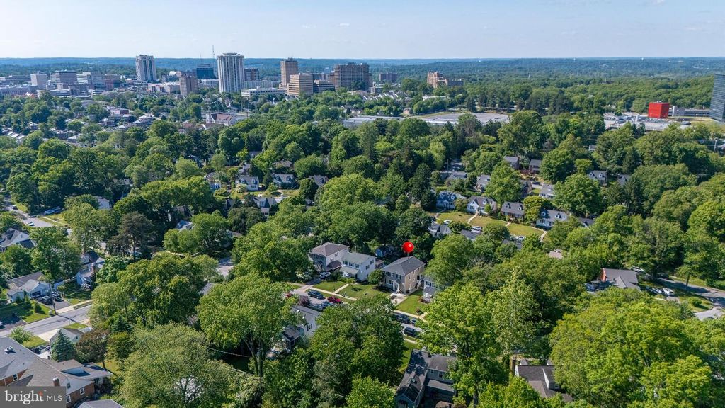 Image 55 of property listing at 506 BROOK RD, Baltimore, MD 21286