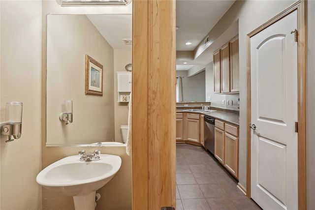 2758 NW 155th Court, Clive, IA 50325