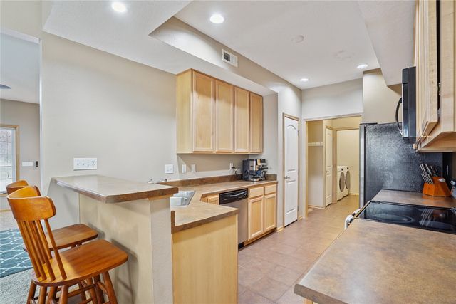 2758 NW 155th Court, Clive, IA 50325