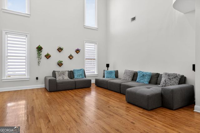 410 Fox Chase Circle, Alpharetta, GA 30005