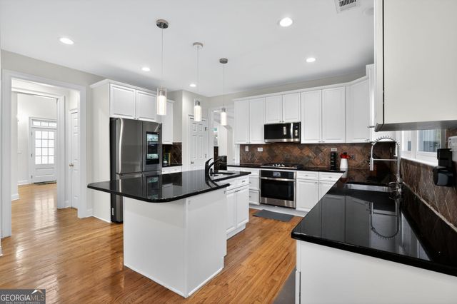 410 Fox Chase Circle, Alpharetta, GA 30005