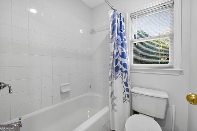 410 Fox Chase Circle, Alpharetta, GA 30005