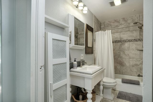 1700 Eubank ST, Georgetown, TX 78626